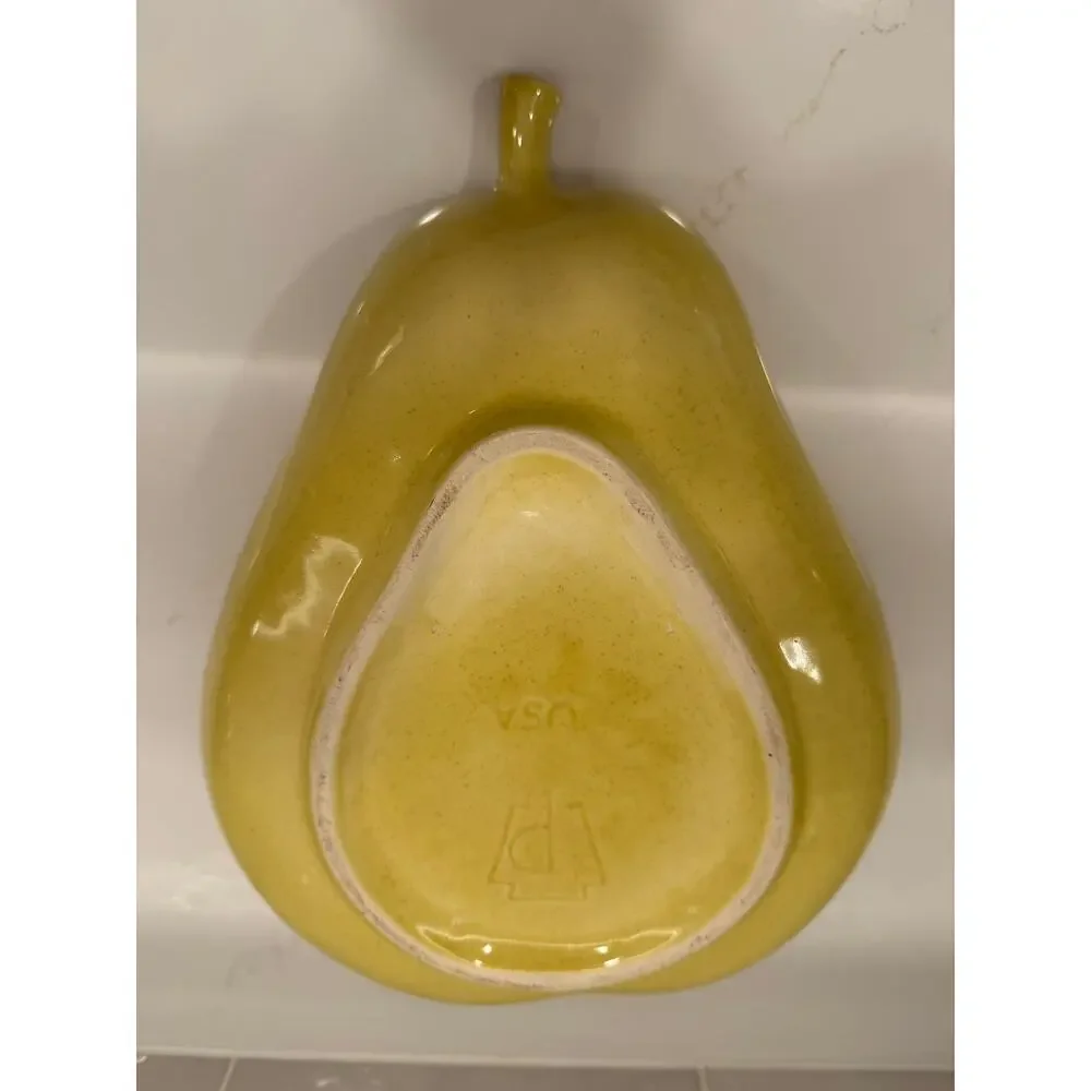 Vintage Pfaltzgraff Yellow‎ Speckled Pear-Shaped Serving Bowl
